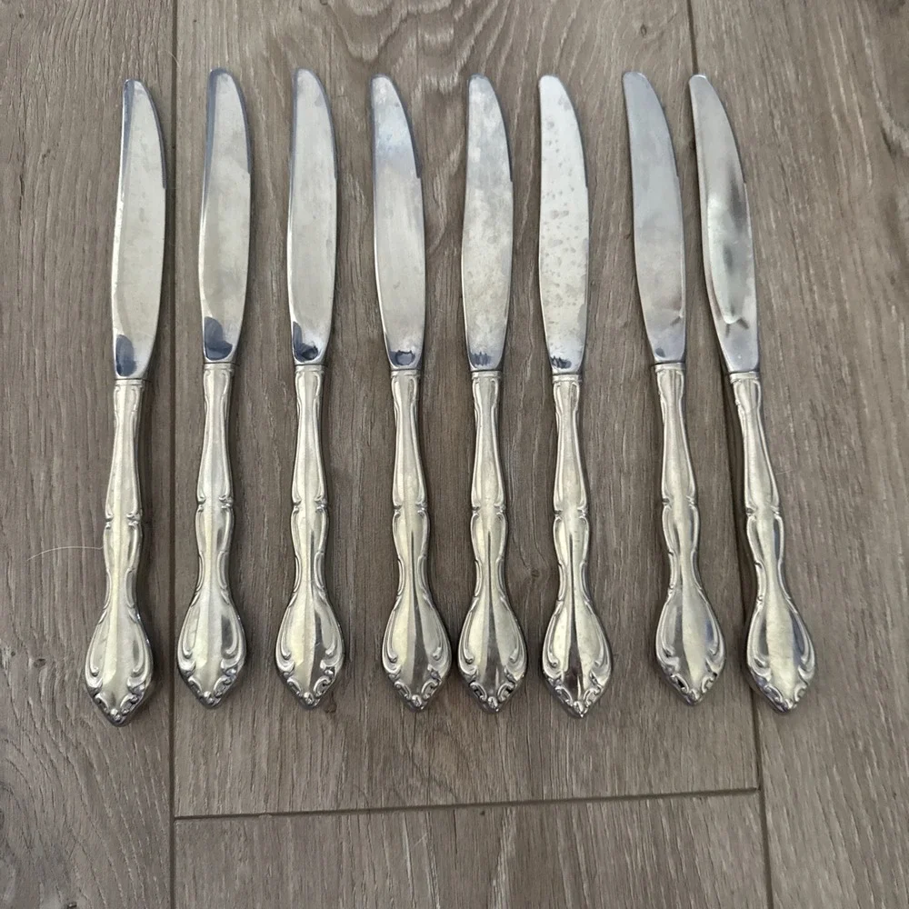 Oneida Community CANTATA Stainless Flatware 8 DINNER KNIVES‎